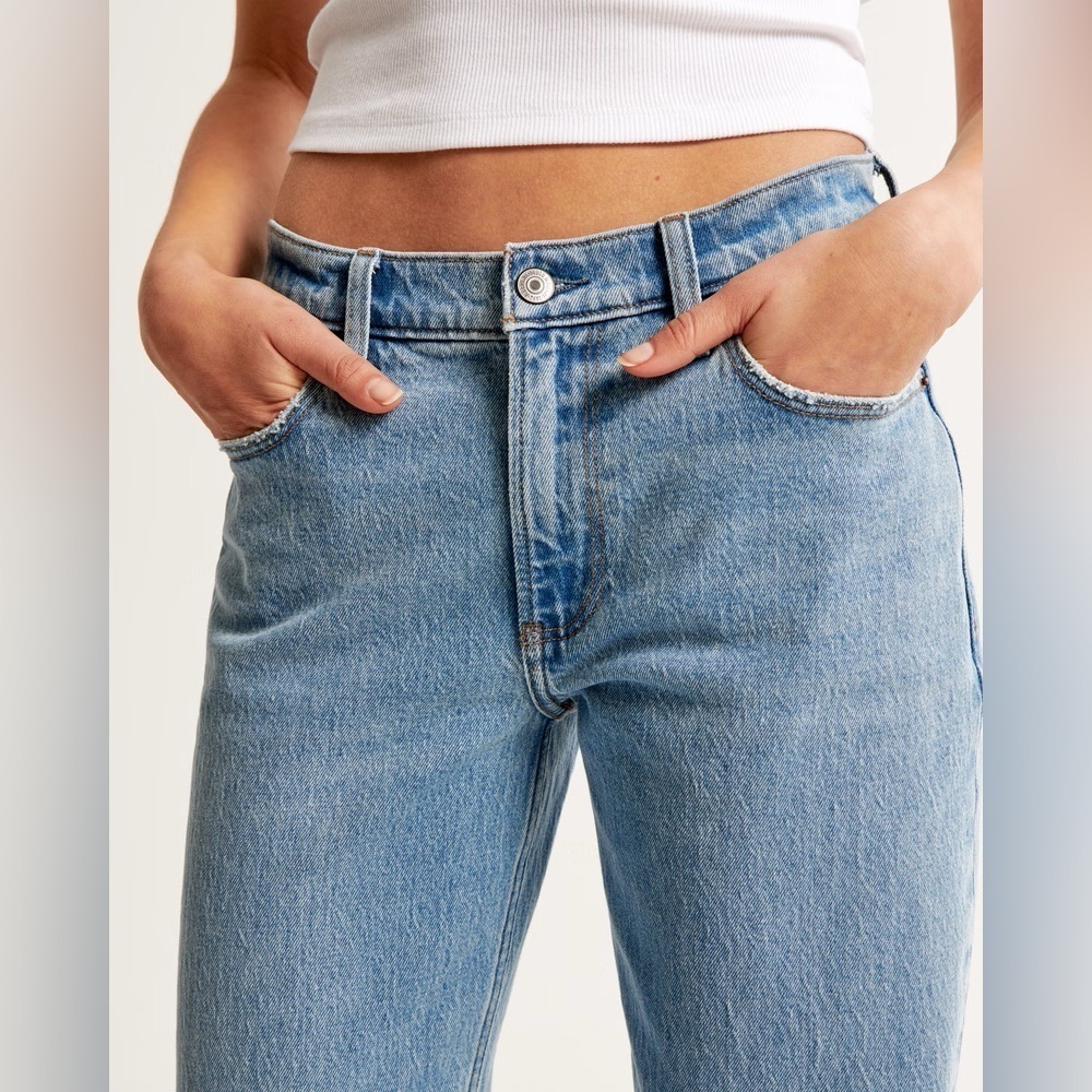 Abercrombie & Fitch Vintage Low Rise Stretch Baggy Jean Medium Wash Size 31/12R - Picture 3 of 13